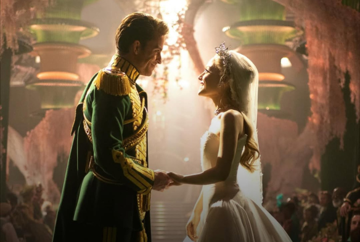 Glinda and Fiyero emotional movie scene