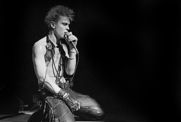 Billy Idol during 1980s performance
