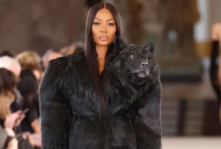 Naomi Campbell in Schiaparelli couture