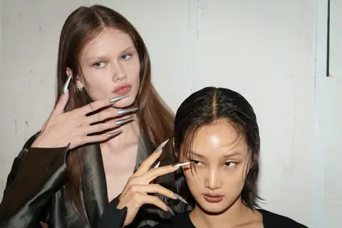5 High-Fashion Nail Art Trends From This Year’s SS25 Runways