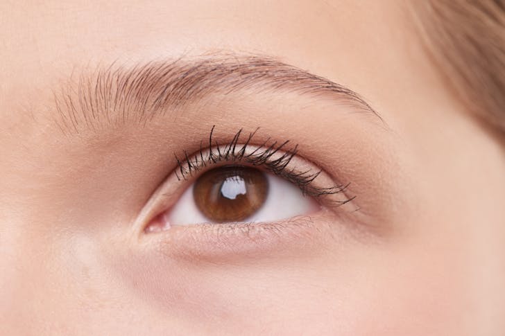 Can you put mascara on eyelash extensions?