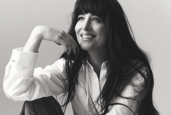 Dakota Johnson smiling 