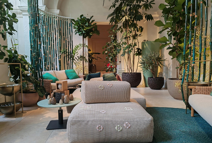 Indoor space with natural textures